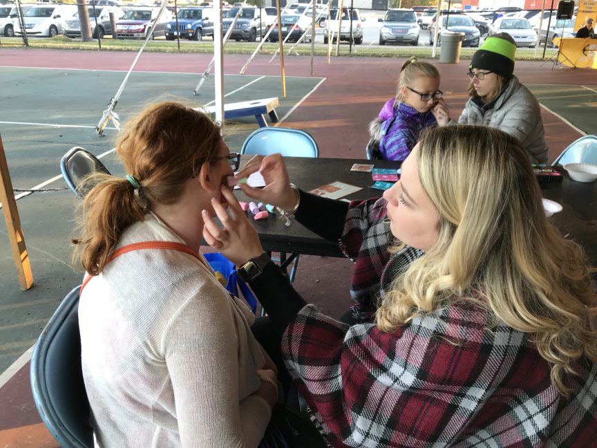 Tailgate face painting